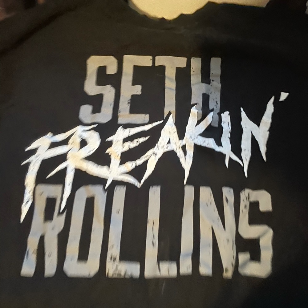 COPY - Seth Rollins shirt